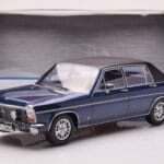Opel Diplomat B Tumesinine Metallik MCG 1:18 - image 6 of 6