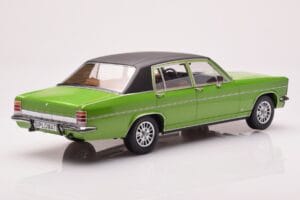 Opel Diplomat B Roheline Metallik MCG 1:18 MCG18337 Metall - pilt 2/6