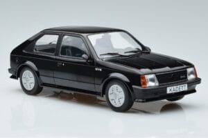 Opel Kadett D GTE Must MCG 1:18 MCG18270 Metall - pilt 4/6