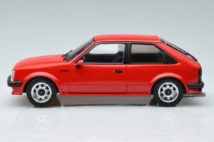 Opel Kadett D GTE Punane MCG 1:18 MCG18269 Metall - pilt 3/6
