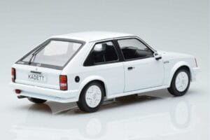 Opel Kadett D GTE Valge MCG 1:18 MCG18268 Metall - pilt 2/6