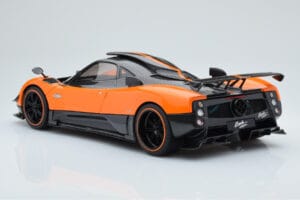 Pagani Zonda Cinque Oranž St Tropez Almost Real 1:18 850603001 Metall - pilt 4/8