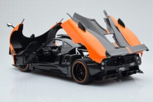 Pagani Zonda Cinque Oranž St Tropez Almost Real 1:18 850603001 Metall - pilt 7/8