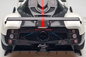 Pagani Zonda Cinque Valge Benny Almost Real 1:18 850601001 Metall - pilt 11/12