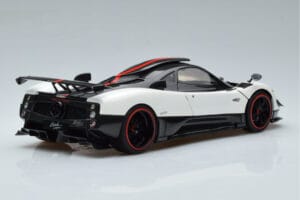 Pagani Zonda Cinque Valge Benny Almost Real 1:18 850601001 Metall - pilt 3/12