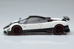 Pagani Zonda Cinque Valge Benny Almost Real 1:18 850601001 Metall - pilt 5/12