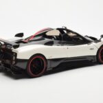 Pagani Zonda Cinque Roadster Valge Benny Almost Real 1:18 - image 3 of 8