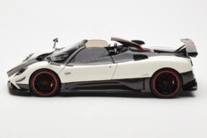 Pagani Zonda Cinque Roadster Valge Benny Almost Real 1:18 850611001 Metall - pilt 4/8