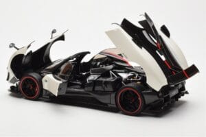 Pagani Zonda Cinque Roadster Valge Benny Almost Real 1:18 850611001 Metall - pilt 5/8