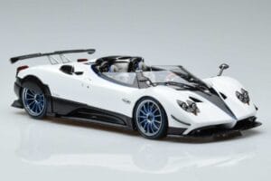 Pagani Zonda HP Barchetta Carbon Fiber Valge LCD 1:18 LCD18009-WH Metall - pilt 6/9
