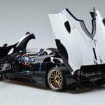 Pagani Zonda HP Barchetta Carbon Fiber Valge LCD 1:18 LCD18009 WH Metall - image 7 of 9