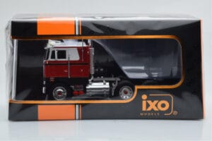 Peterbilt 352 Pacemaker Punane Valge IXO 1:43 TR097 Metall - pilt 4/4