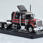 Peterbilt 359 Must Punane IXO 1:43 - image 3 of 4