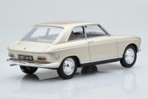 Peugeot 204 Coupe Beež Otto 1:18 OT1024 Vaik - pilt 2/6