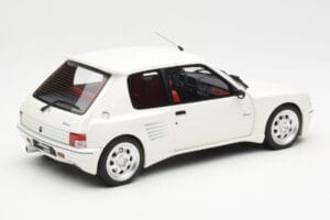 Peugeot 205 Dimma Valge Otto 1:18 OT681 Vaik - pilt 2/6