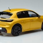 Peugeot 208 GT Line Kollane Otto 1:18 OT930 Vaik - image 2 of 6