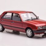 Peugeot 305 GTX Punane Plaisir Otto 1:18 - image 4 of 6