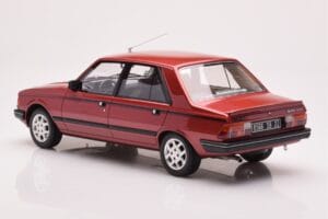 Peugeot 305 GTX Punane Plaisir Otto 1:18 OT1032 Vaik - pilt 5/6