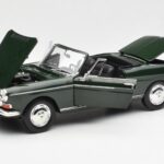 Peugeot 404 Kabriolett Antique Green Piiratud Tiraaz Norev 1:18 - image 2 of 8