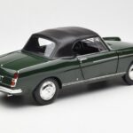Peugeot 404 Kabriolett Antique Green Piiratud Tiraaz Norev 1:18 - image 3 of 8