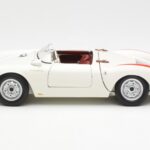 Porsche 550 Spyder 70 Aastat Edition Valge Schuco 1:18 - image 4 of 8
