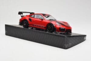 Porsche 911 GT2 RS 991 MR Manthey Racing Nordschleife Record Minichamps 1:18 MR-911-GT2RS-1803 Metall - pilt 4/6