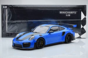 Porsche 911 GT2 RS 991.2 Weissach Package Sinine Mustad Magneesiumveljed Minichamps 1:18 153068316 Metall - pilt 6/6