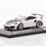 Porsche 911 991.2 GT2 RS Valge Minichamps 1:43 - image 2 of 4