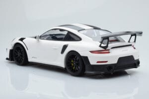 Porsche 911 GT2 RS 991.2 Weissach Package Valge Mustad Magneesiumveljed Minichamps 1:18 153068309 Metall - pilt 5/6