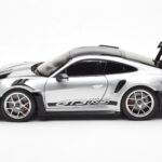Porsche 911 992 GT3 Weissach Pack GT Hõbedane Metallic Norev 1:18 - image 4 of 8