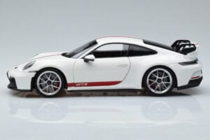 Porsche 911 992 GT3 Valge Norev 1:18 187306 Metall - pilt 4/7