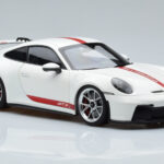 Porsche 911 992 GT3 Valge Norev 1:18 - image 5 of 7
