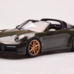 Porsche 911 992 Targa 4S Oliivroheline GT Spirit 1:18