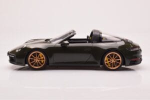 Porsche 911 992 Targa 4S Oliivroheline GT Spirit 1:18 GT438 Vaik - pilt 3/6