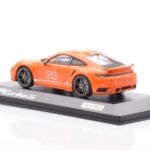 Porsche 911 992 Turbo S Gulf Oranž Minichamps 1:43 - image 3 of 4