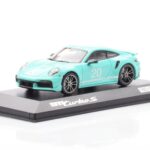 Porsche 911 992 Turbo S Mint Roheline Minichamps 1:43 - image 2 of 4