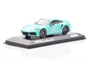 Porsche 911 992 Turbo S Mint Roheline Minichamps 1:43 WAP0209070N003 Metall - pilt 2/4