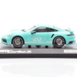 Porsche 911 992 Turbo S Mint Roheline Minichamps 1:43