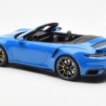 Porsche 911 992 Turbo S Shark Sinine GT Spirit 1:18 - image 5 of 6