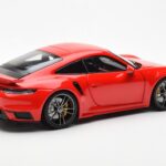 Porsche 911 992 Turbo S Sport Design Punane Minichamps 1:18 - image 3 of 8