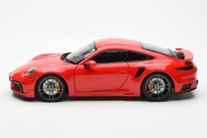 Porsche 911 992 Turbo S Sport Design Punane Minichamps 1:18 113069078 Metall - pilt 4/8