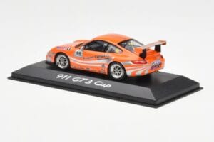 Porsche 911 996 GT3 Cup #88 Adidas Minichamps 1:43 WAP02012217 Metall - pilt 3/4