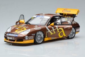 Porsche 911 996 GT3 Cup M. Marsh Carrera Cup Asia Winner 2004 AUTOart 1:18 80489 Metall - pilt 2/7