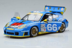 Porsche 911 996 GT3 R #6 24 Hours of Daytona GT Class Winner 2002 AUTOart 1:18 80273 Metall - pilt 2/7