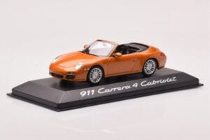 Porsche 911 997 Carrera 4 Kabriolett Oranž Metallik Minichamps 1:43 WAP02001618 Metall - pilt 2/4