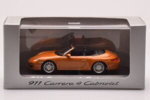 Porsche 911 997 Carrera 4 Kabriolett Oranž Metallik Minichamps 1:43 WAP02001618 Metall - pilt 4/4
