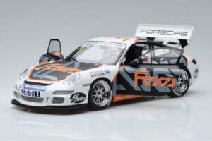 Porsche 911 997 GT3 Cup #33 M. Marsh Carrera Cup Asia 2006 AUTOart 1:18 80782 Metall - pilt 2/7