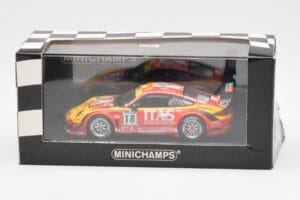 Porsche 911 997 GT3 R ITAS #18 De Lorenzi / Bonetti / Caccia / Bontempelli 24 Hours of Spa 2011 Minichamps 1:43 400118918 Met - pilt 4/4