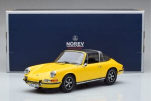 Porsche 911 E Targa Norev 1:18 187643 Metall - pilt 7/7