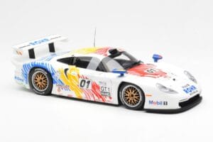 Porsche 911 GT1 #1 A. McNish / R. Sullivan / U. Alzen Rohr Motorsport Daytona 24 Hours 1998 UT Models 1:18 39611 Metall - pilt 4/6